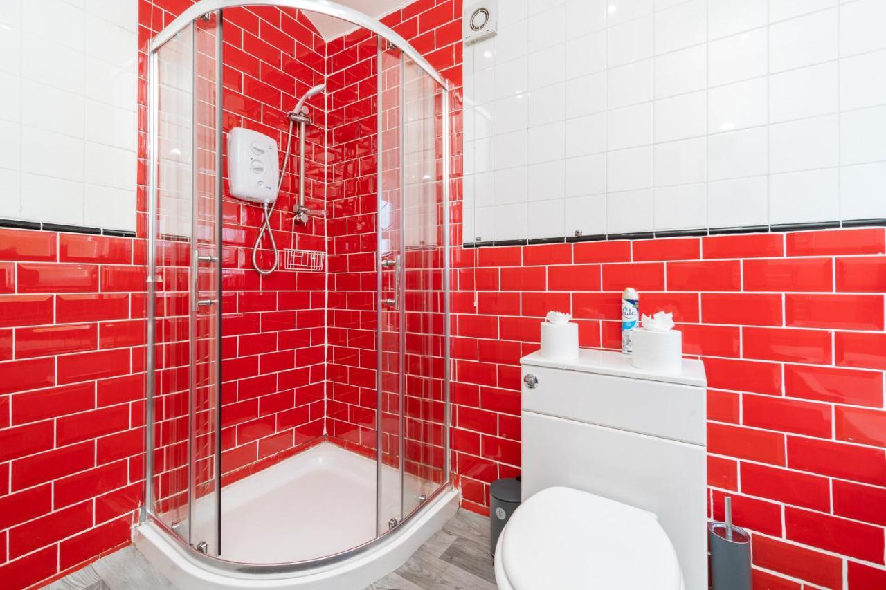 Spacious 2 Bed House With Free On Street Parking Birmingham Exterior photo